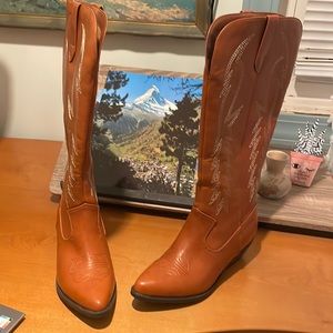 Soda - Gorgeous Boots - Never Worn